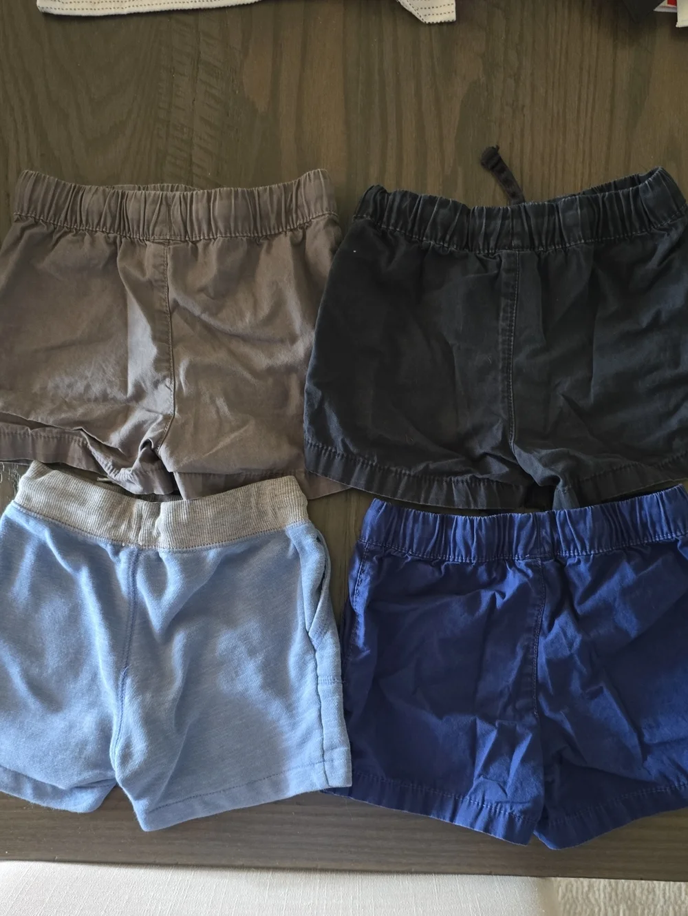 Carters/OshKosh Mixed Lot of 4 Shorts Toddler Boy 24 Months